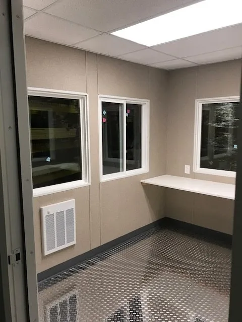 8×10 Guard Booth