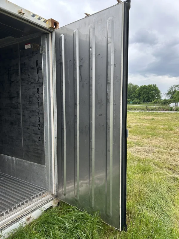 2009 40Ft High Cube Refrigerated Storage Container – CCR18757