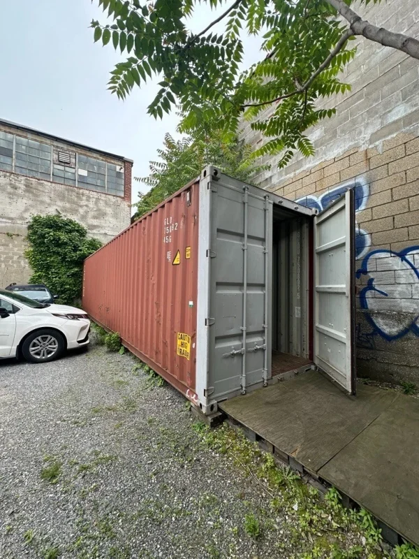 s-l1600-44 40ft High Cube Shipping Container – Excellent Condition